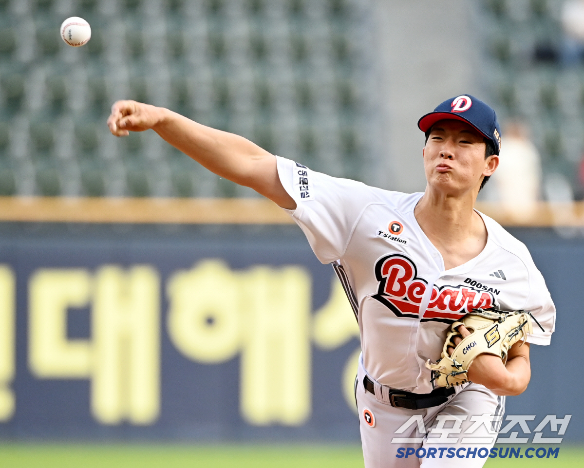 "친구한테 던지듯 해봐"…'19년 선배'가 이런 말을? 사령탑 인정한 '…