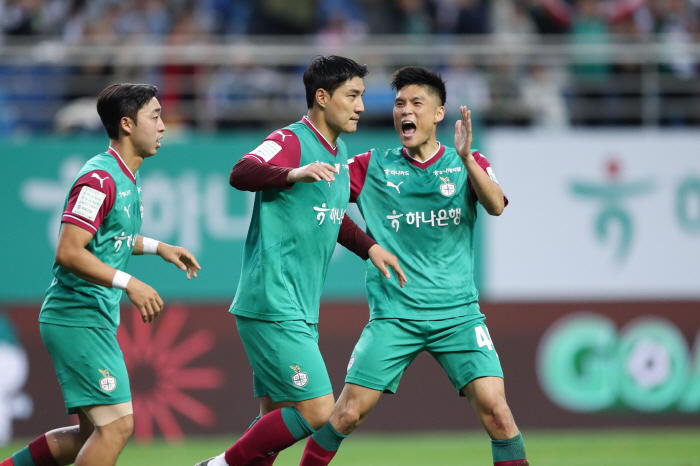 "평일 라운드는 올해 처음이야" 대전→전북→울산, '빅3' 구축? 밑바닥…