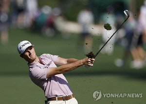 비운의 PGA 기대주 잴러토리스, 허리 아파서 또 수술
