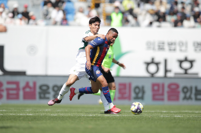 전북 무패 이끈 '3기통 엔진' 모두 홍명보호로…과연 진가 드러낼까