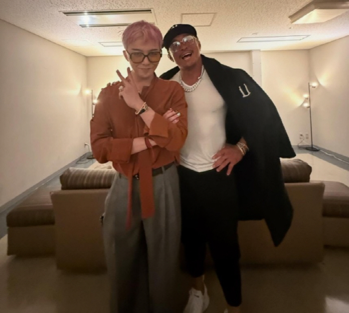 [SCin스타] ‘아조씨’ 추성훈X지드래곤, 8년 만 재회 “최고의 시간…멋지고 귀여운 사람”