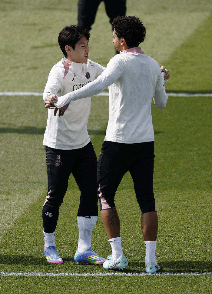 'PSG 삭제' 이강인 이적설 역대급 대박...EPL+나폴리+분데스리가+…