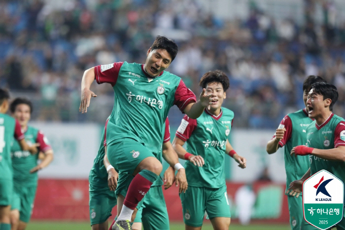 '마침내 터졌다' 조르지, 시즌 첫 골 폭발! 1도움+1기점 맹활약...포항, 대전에 3-1 역전승 '4위 점프'[현장 리뷰]