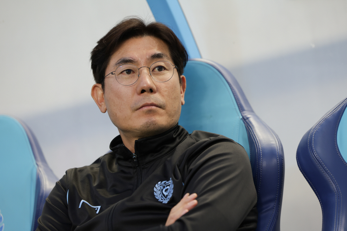 [대구 인터뷰]김병수 감독 앞에서 완패, 서동원 대행 "결과 내지 못해 …