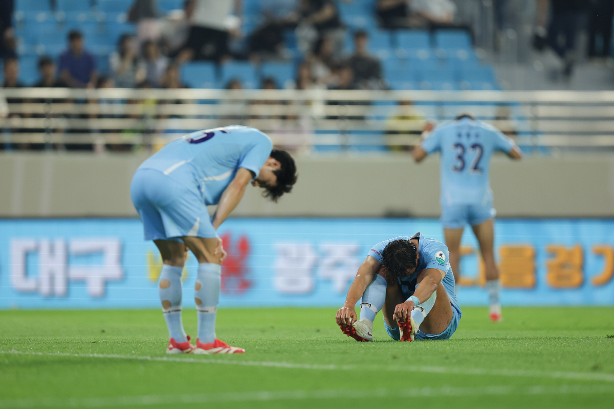 [대구 초점]'오피셜→대구행' 숨가빴던 김병수의 하루, 대구 0:4 대패…