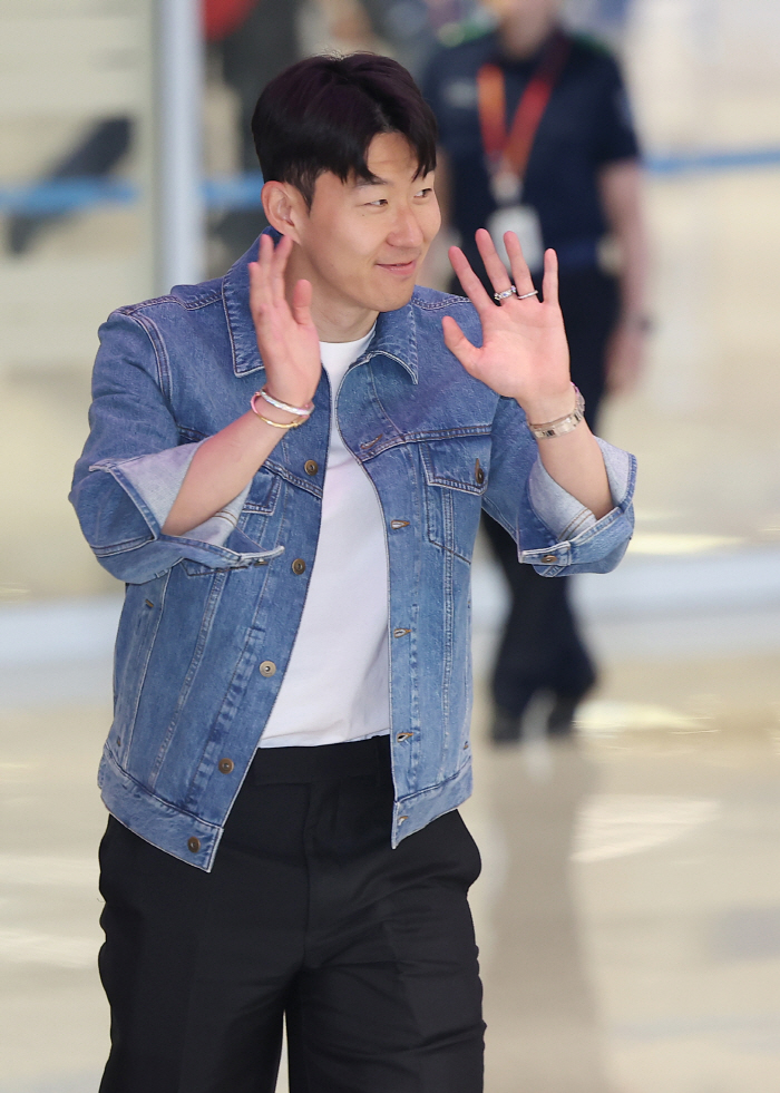 '현지 합류 아닌 고국行' 태극마크에 진심인 '캡틴' 손흥민…"우승 다음…