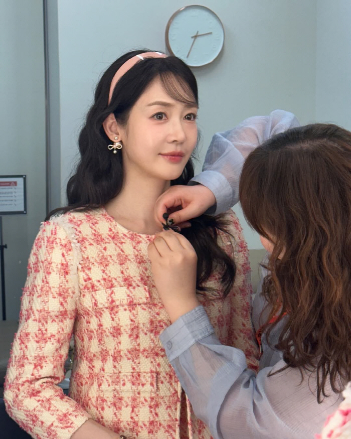 '남편 구속' 성유리, 힘 제대로 줬다...한껏 꾸민 '요정 비주얼'
