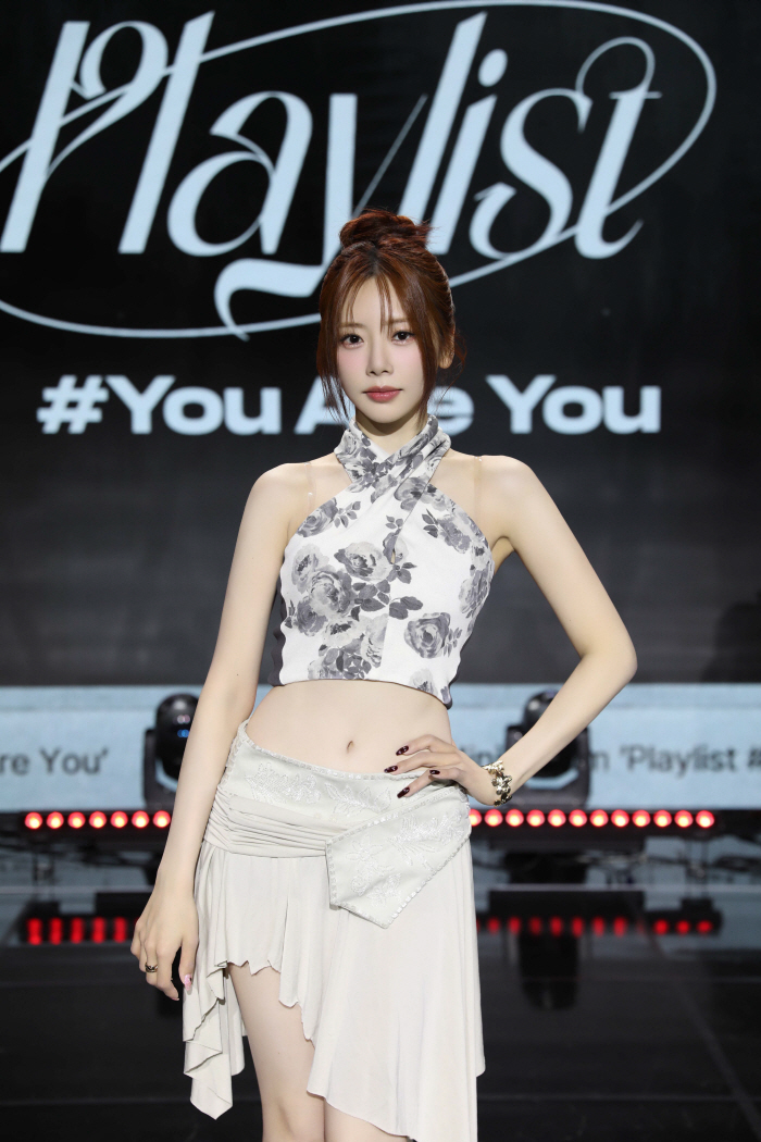 [SC현장] "데뷔만 3번"…록 벗고 공감 입은 유아유, 최강 경력직 신…