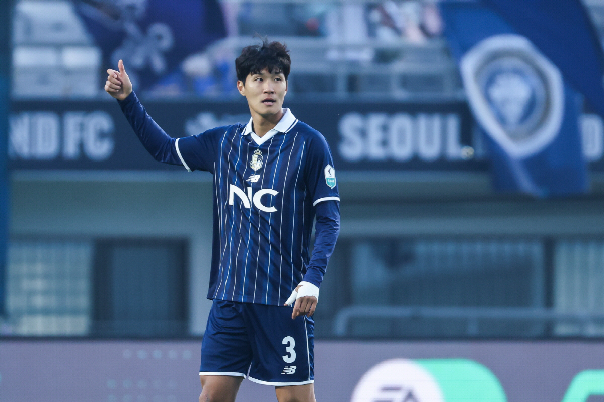 '입대 전 커피 333잔 쏘고 무제한 팬사인회까지' 서울 이랜드, 김민규…