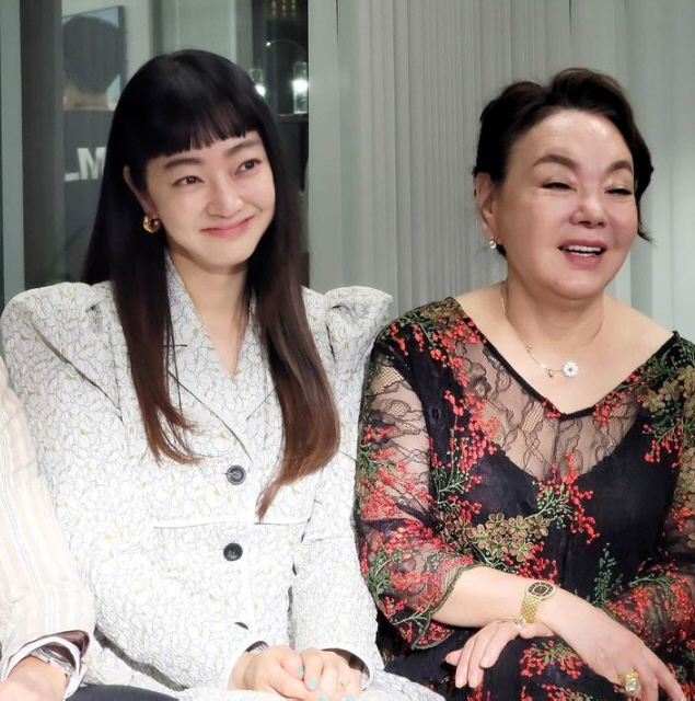 시母가 준 명품백 중고거래...'故김수미 며느리' 서효림 "비슷한 상황 …