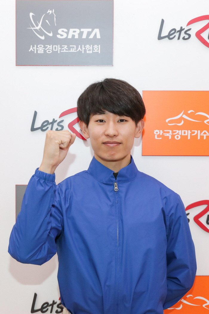 [경마]렛츠런서울 조상범 기수, 통산 100승 달성