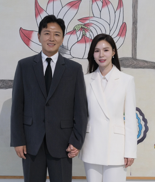 진태현, 암수술 앞두고 韓 떠나 가족사 고백 "어머니 두 분 더 계셔"[SCin스타]