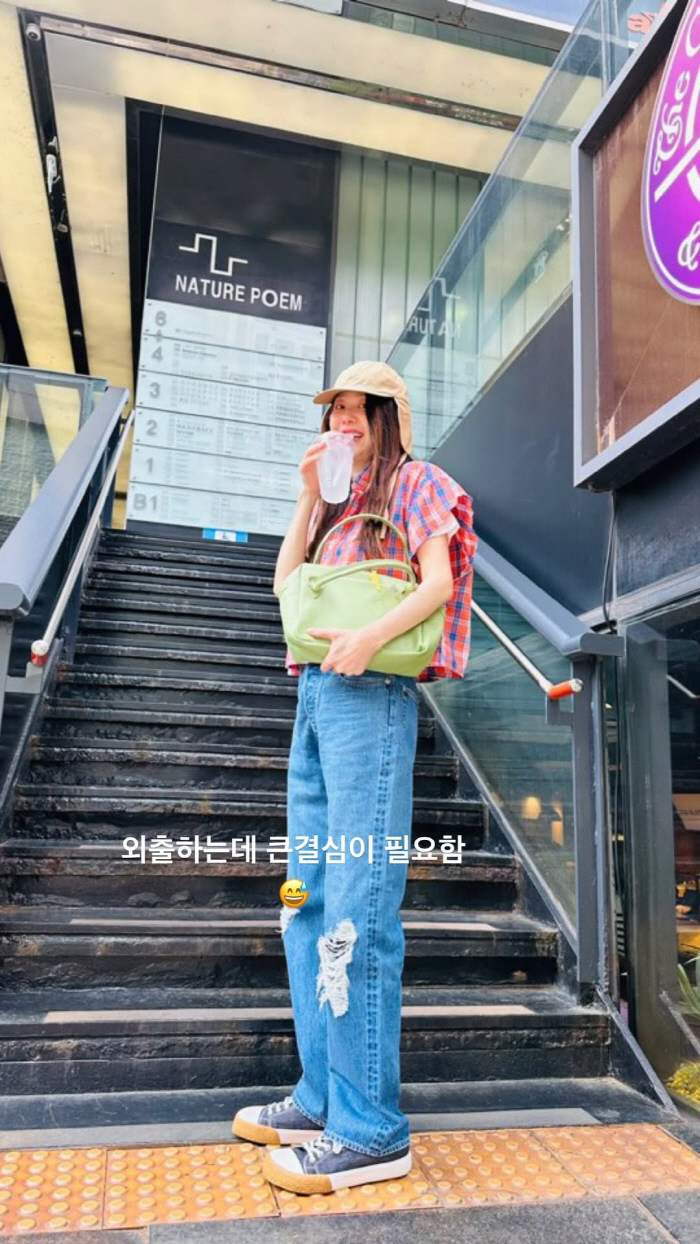 '건강이상' 고현정, 집에서 뭐하나 보니..밀린 집안일 삼매경