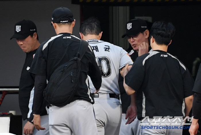 '또 햄스트링이야?' 투혼의 선취 득점 후 쓰러졌다…"병원 검진 예정"[…