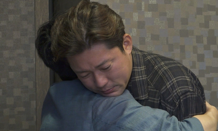 "눈물 참을 수 없어" 김대호, 30년만 재회에 길바닥서 오열 (나혼산)