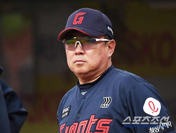 데뷔전서 '3중도루' 호된 신고식 → 여유가 필요해…'155㎞' 감보아,…