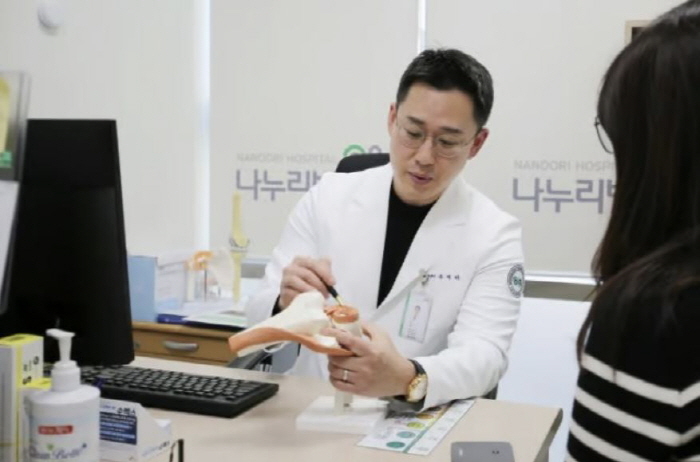 한국인 많은 '오다리', 방치하면 '이 병'으로 이어진다