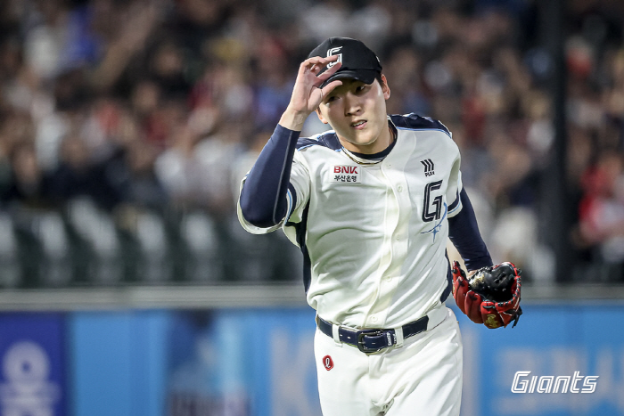 '정철원 철벽투→윤동희 결승타' 롯데 3연패 탈출! 사직의 불금혈투 → …