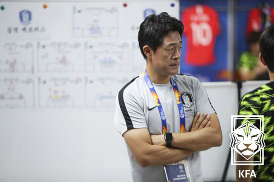현역 시절 '도쿄 대첩' 쓴 이민성, U-22 감독으로 '나고야 대첩' …