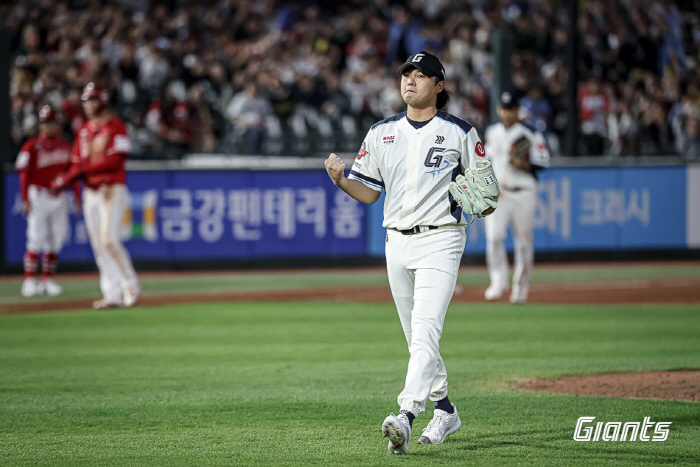 정철원 어퍼컷 → 출격 준비! 지켜보는 김원중의 속내 "안했으면 좋겠는데…