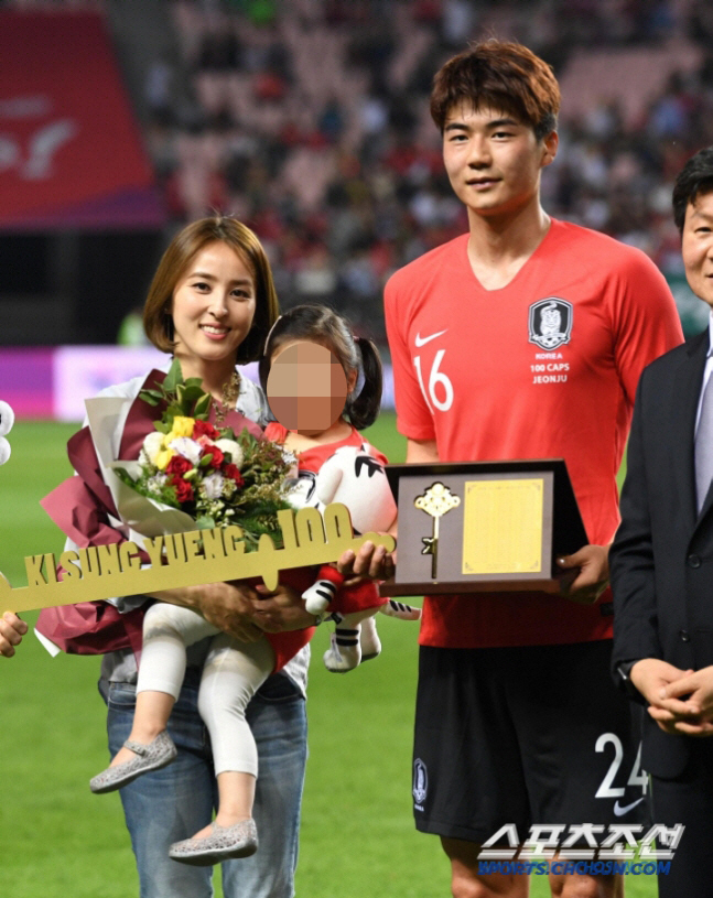 기성용♥한혜진 딸 고민 