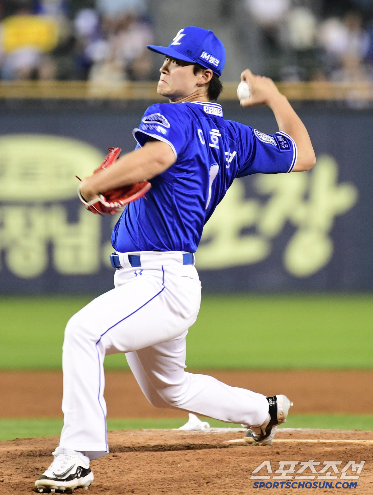 국내 최고령 선수가 온다! '마무리 GOAT' 복귀 가시화 → "다음 주…