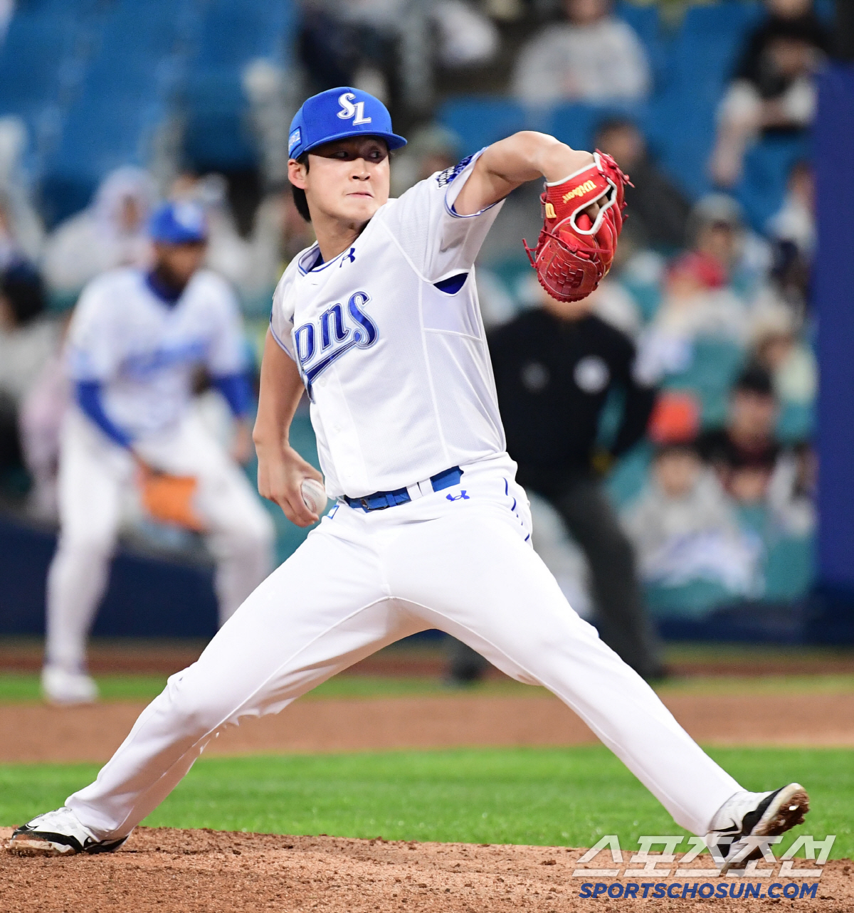 국내 최고령 선수가 온다! '마무리 GOAT' 복귀 가시화 → "다음 주…