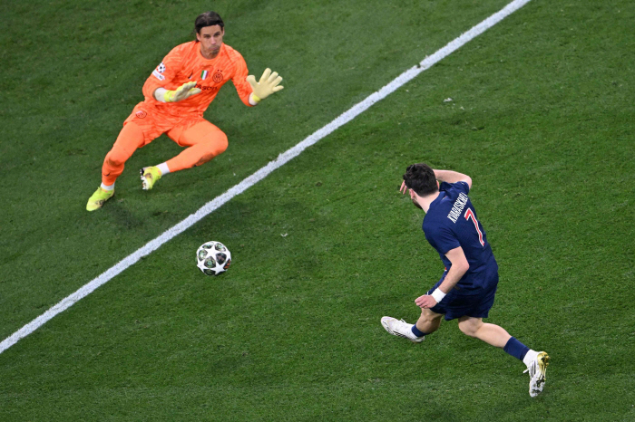 [UCL결승현장리뷰]'2005년생 두에 2골-1도움' PSG, 인테르 5…