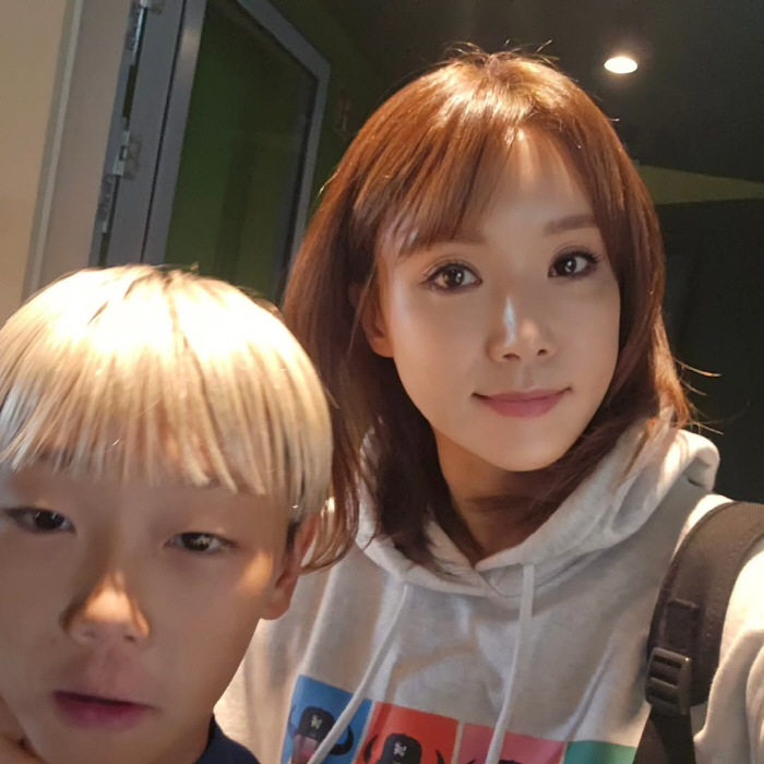 '이동국♥' 이수진, 子와 독일로 떠난 후 "축구 발로만 하는게 아닌가봐…
