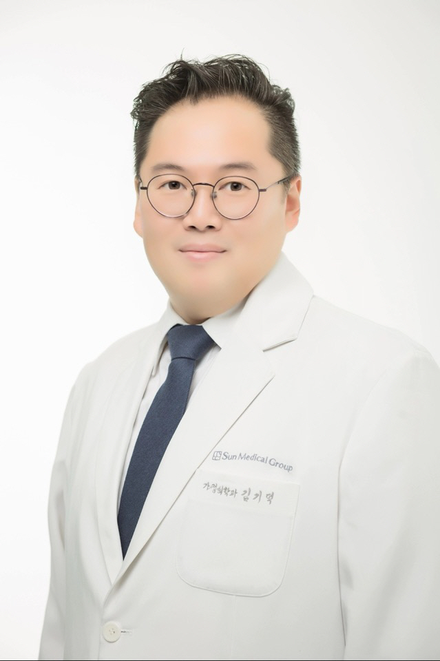 "갱년기 이유 없는 어지럼증·복부 팽만감, '효모증후군' 확인해야"