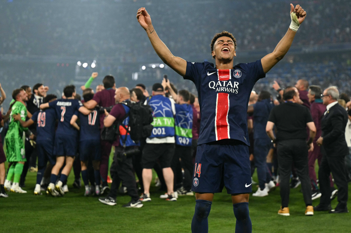 "평점 짜기로 유명한 佛레퀴프도 10점 만점에 10점 줬다" PSG 55…