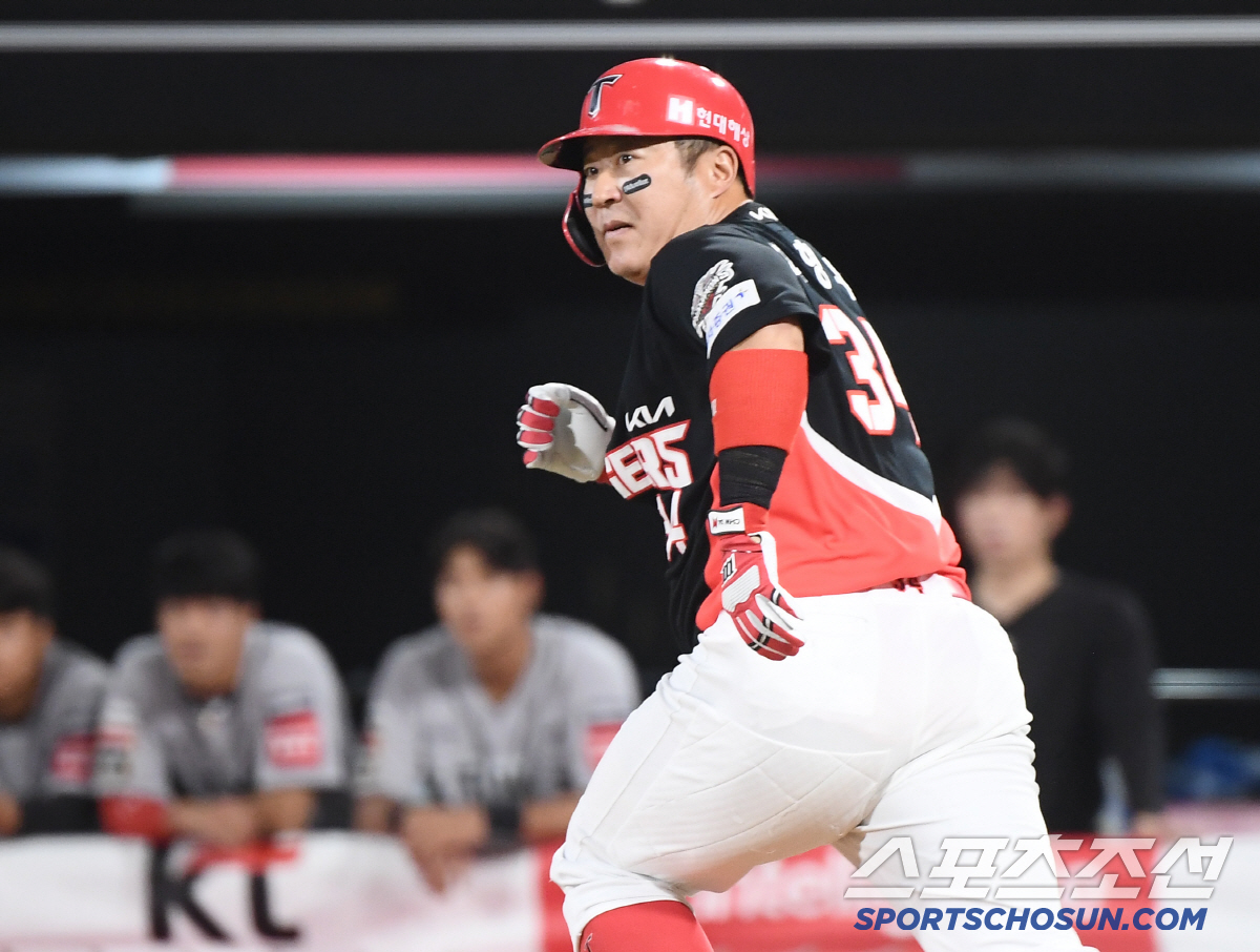 [공식 발표]'도대체 누굴 뽑아야할지 모르겠다' 역대급 5월 MVP 후보…