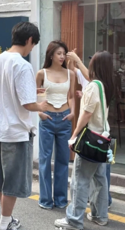 '48세' 하지원 크롭티 미모 찢었다...길거리 난리난 여신 비주얼