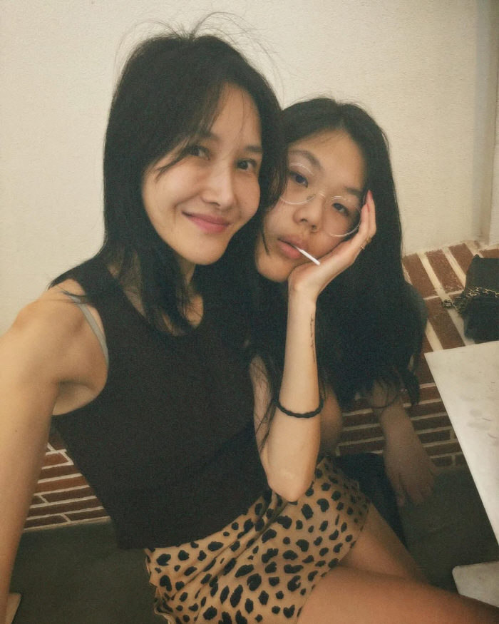엄태웅♥윤혜진, 초6 딸 지온 자식 농사 대박났다...성악으로 '특상' …