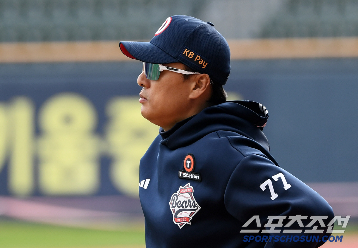 "죄송하다, 내 책임이다"…왜 이승엽 감독은 자진 사퇴했을까