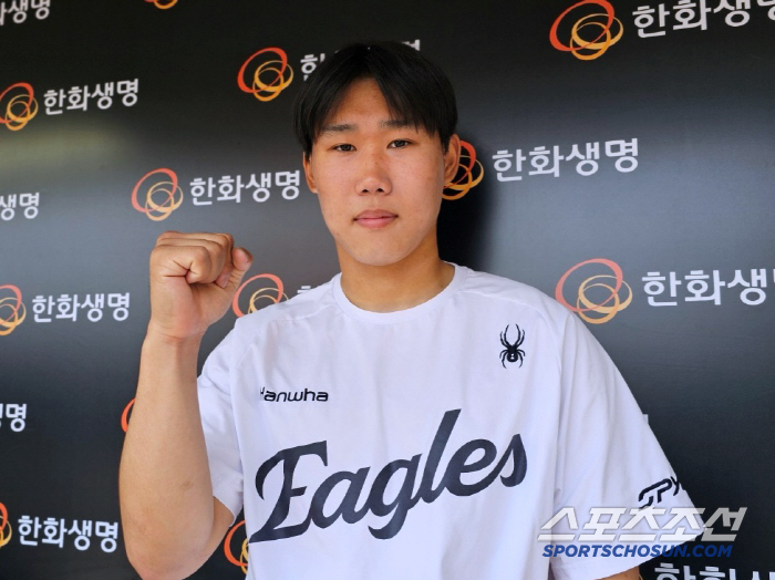 KBO 강속구 역사 바뀔 수 있다…'메이드 인 서산' 155㎞ 강렬 데뷔…