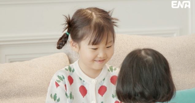 도경완♥장윤정, 셋째 생겼나…언니 된 하영 "기저귀 어떻게 갈아" 고군분…