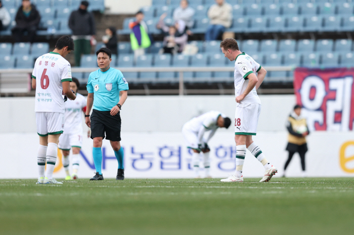 포문 연 서울…열흘 간의 특별 이적시장, 전북-대전도 '외인 교체' 승부…
