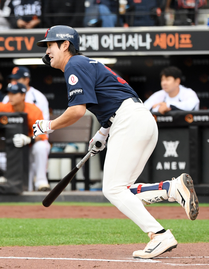 타율 0.195 부진 → 4번타자+1루수가 사라졌다…왜 38세 베테랑이어…