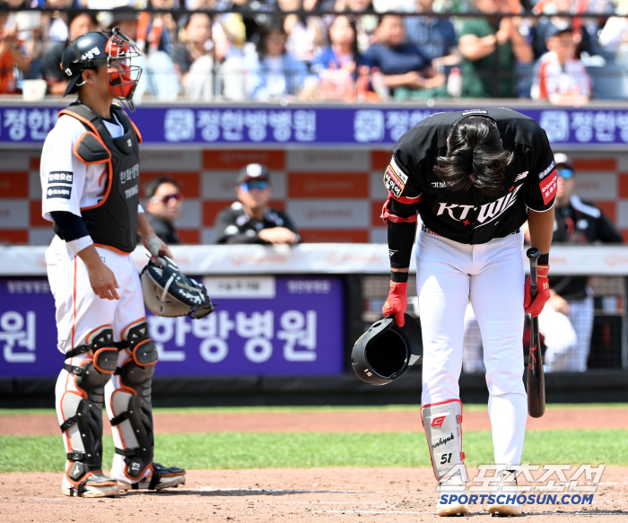 '새 유니폼 모델이었는데' KT 장진혁, 이제서야 대전 신구장 첫 방문.…