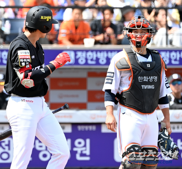 '새 유니폼 모델이었는데' KT 장진혁, 이제서야 대전 신구장 첫 방문.…
