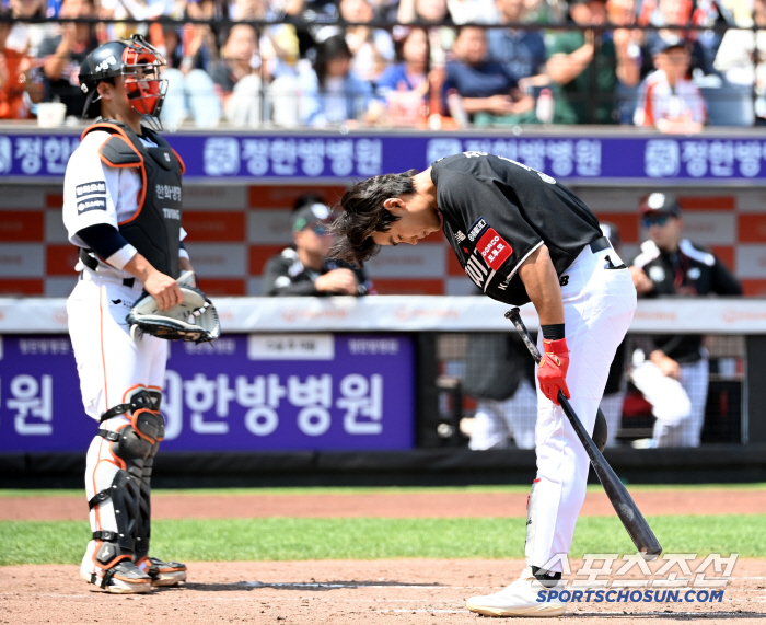 '새 유니폼 모델이었는데' KT 장진혁, 이제서야 대전 신구장 첫 방문.…