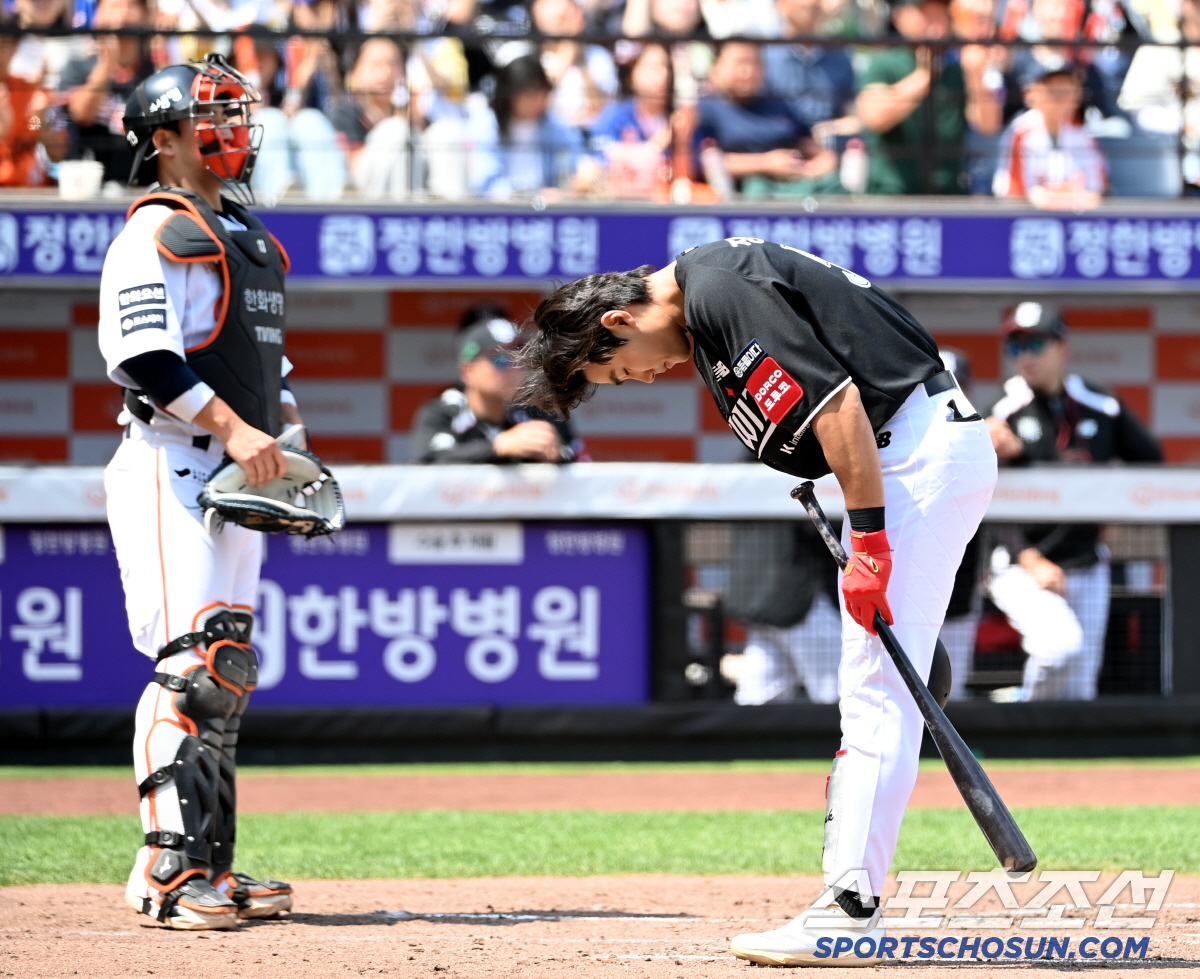 '새 유니폼 모델이었는데' KT 장진혁, 이제서야 대전 신구장 첫 방문.…