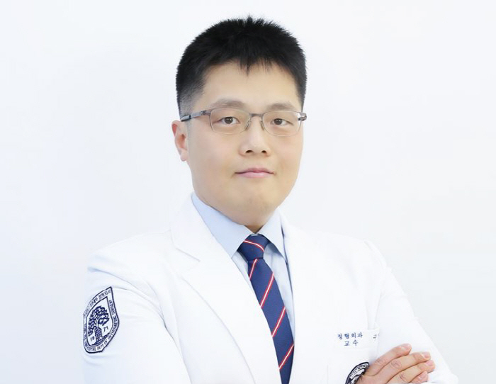 손가락에서 '딸깍' 방아쇠 손가락, 50대 여성 주의…예방과 치료는?