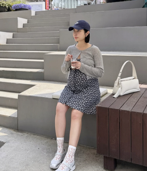 레이디제인, 출산 한 달 전 터질듯한 만삭 배 "쌍둥이 작다 해 많이 먹…