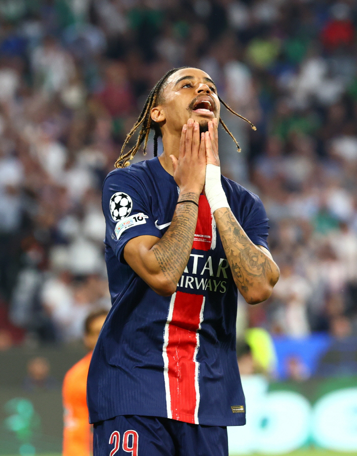어쩜 이렇게 손흥민 경쟁자만 영입할까 '이강인 PSG 동료' 점 찍었다……