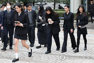 뉴진스-어도어 법정공방 계속…