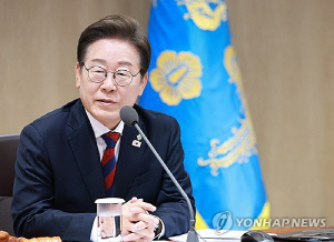 피치, 李정부 출범에 