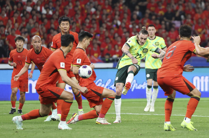 中 축구 진짜 최악이네! 경기 전부터 여론몰이 시작..."주심이 인도네시…