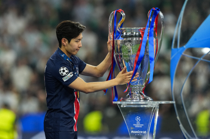 '위기의 남자' 이강인 이적료 첫 공개, 620억 이적 가능...PSG→…